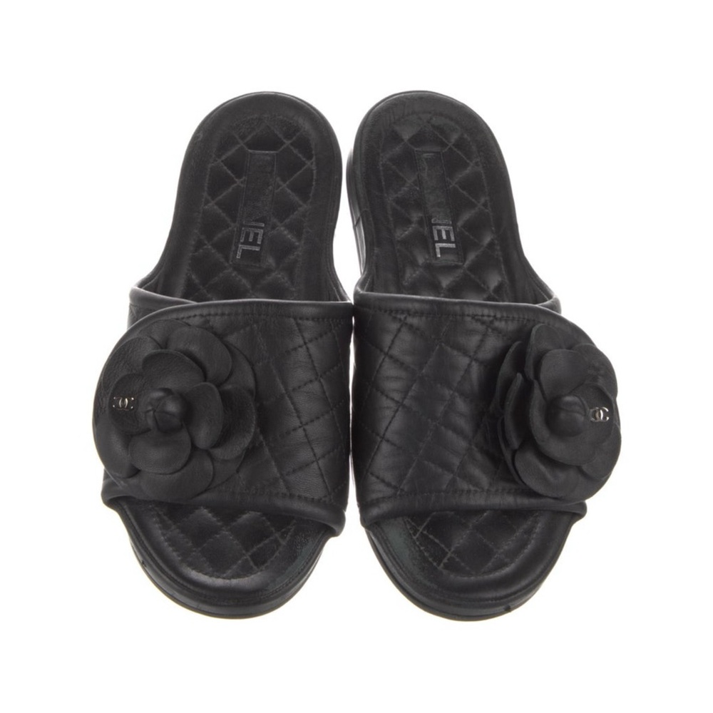 Chanel Black Quilted Interlocking Logo Slide Sandals